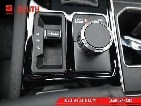 Used 2025 Toyota Tundra Limited w/ Power Package image 20