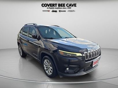 Used 2019 Jeep Cherokee Latitude w/ Popular Appearance Group