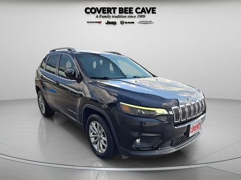 Used 2019 Jeep Cherokee Latitude w/ Popular Appearance Group image 1