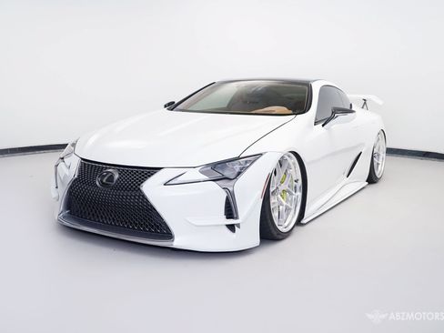 Used 2018 Lexus LC 500 Coupe w/ Performance Package RWD image 10