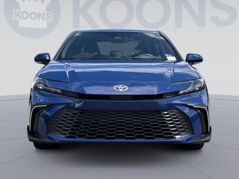 Used 2025 Toyota Camry SE w/ Multimedia Upgrade Package FWD image 11
