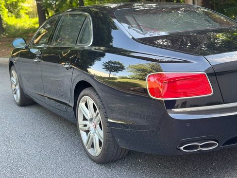 Used 2016 Bentley Flying Spur V8 AWD/4WD image 18