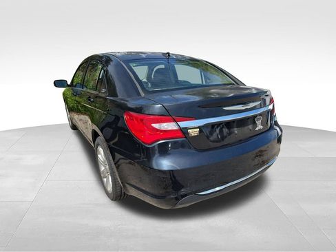 Used 2013 Chrysler 200 Touring FWD image 6