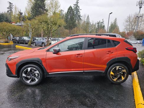 Used 2025 Subaru Crosstrek 2.5i Limited w/ Crosstrek Mirror Package image 4
