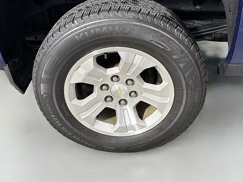 Used 2018 Chevrolet Silverado 1500 LT w/ All Star Edition image 29