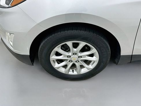Certified 2020 Chevrolet Equinox LS FWD image 29