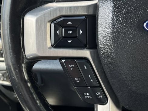Used 2022 Ford F250 Platinum w/ FX4 Off-Road Package AWD/4WD image 24