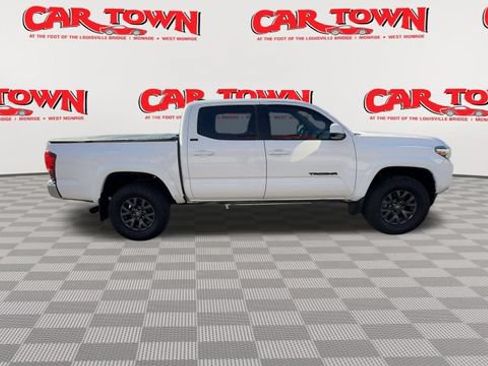 Used 2023 Toyota Tacoma SR5 RWD image 9