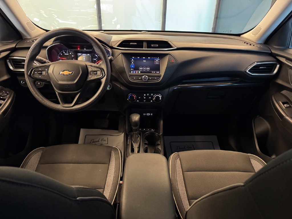 Used 2022 Chevrolet TrailBlazer LT FWD image 9