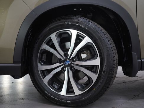 Used 2024 Subaru Forester Limited AWD/4WD image 27