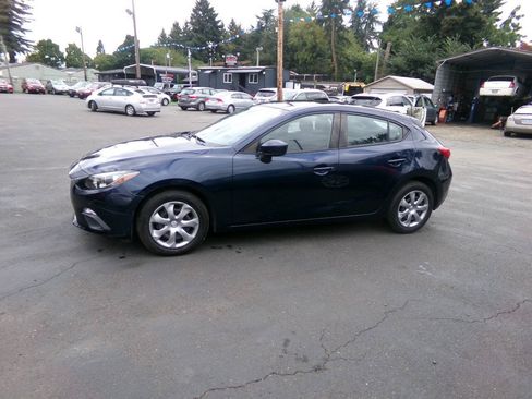 Used 2014 MAZDA MAZDA3 i Sport FWD image 1