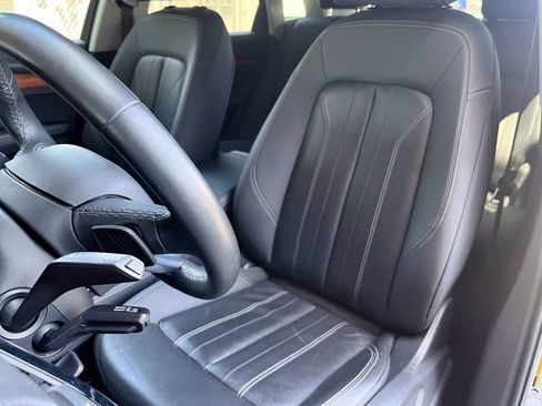 Used 2021 Audi Q5 2.0T Premium Plus w/ Premium Plus Package AWD/4WD image 18