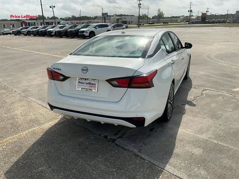 Used 2025 Nissan Altima 2.5 SV image 7