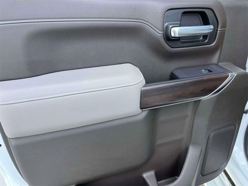 Used 2021 GMC Sierra 1500 SLT w/ SLT Premium Package image 16