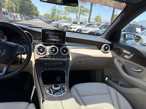 Used 2018 Mercedes-Benz GLC 300 image 31