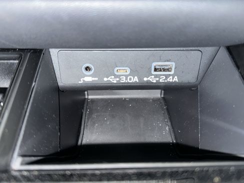 Used 2025 Subaru Legacy Premium AWD/4WD image 35