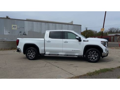 New 2026 GMC Sierra 1500 SLT w/ SLT Premium Plus Package AWD/4WD image 4