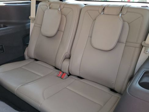 Used 2021 Lincoln Aviator Reserve w/ Equipment Group 202A AWD/4WD image 9