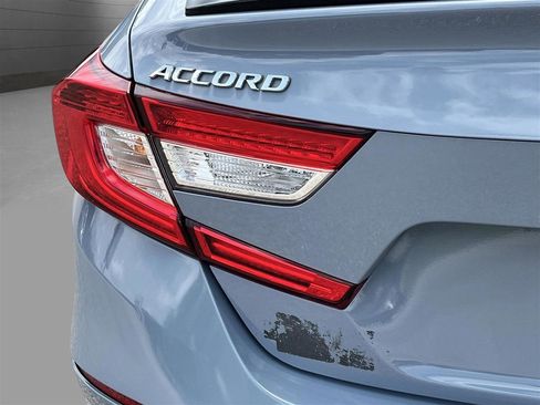 Used 2022 Honda Accord Sport image 9