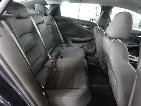 Used 2023 Chevrolet Malibu LT FWD image 23