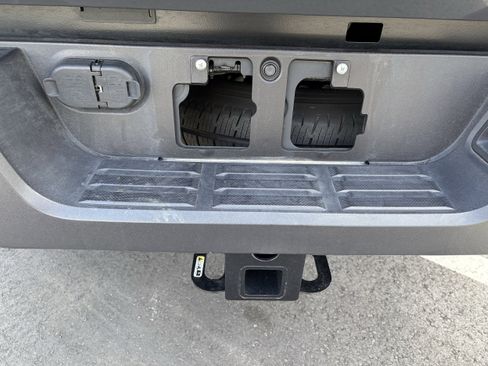 Used 2025 Toyota Tacoma SR5 image 12