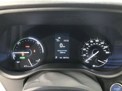Used 2023 Toyota Sienna XSE w/ XSE Plus Package AWD/4WD image 18