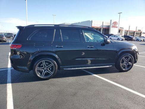 Used 2023 Mercedes-Benz GLS 450 4MATIC image 5