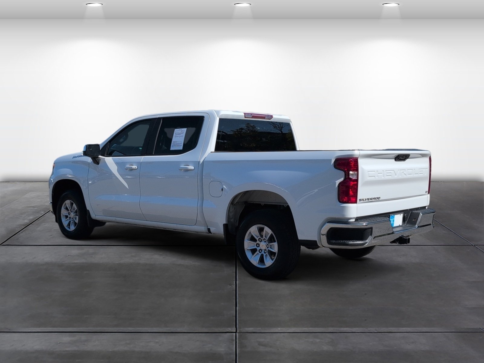 Used 2026 Chevrolet Silverado 1500 LT RWD image 3