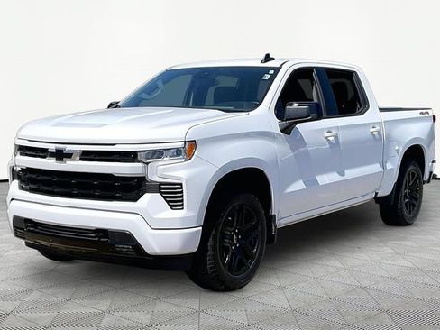 Used 2023 Chevrolet Silverado 1500 RST AWD/4WD image 3
