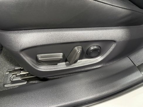 Used 2024 Toyota Prius Limited image 22