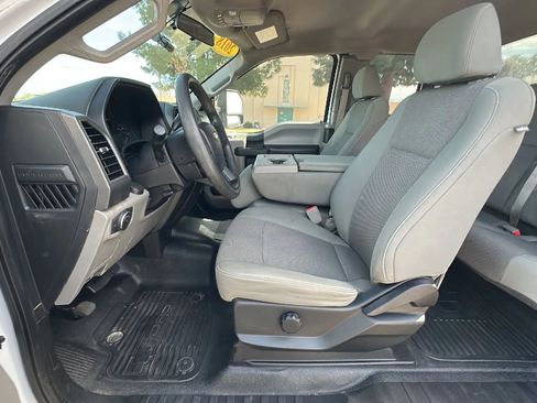 Used 2018 Ford F250 XL w/ Power Equipment Group image 11