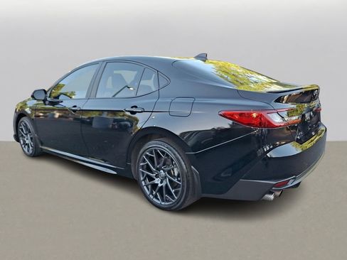 Used 2025 Toyota Camry SE AWD/4WD image 5