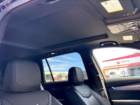 Used 2023 Cadillac XT6 Luxury FWD image 30