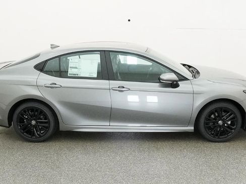 New 2026 Toyota Camry SE FWD image 7