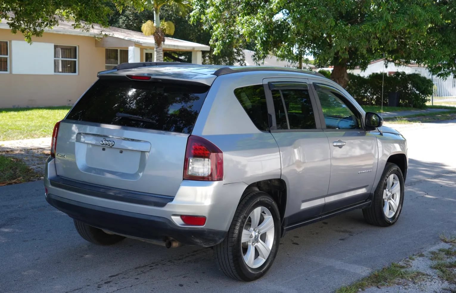 Used 2015 Jeep Compass Sport w/ Power Value Group AWD/4WD image 5