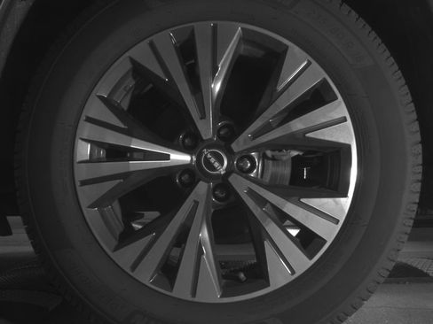 Used 2023 Nissan Rogue SV FWD image 13