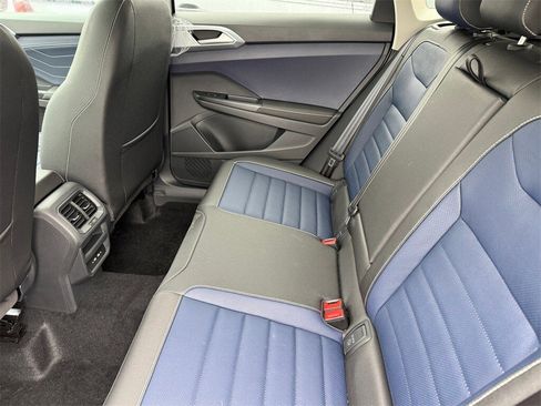 New 2026 Volkswagen Taos SEL image 26