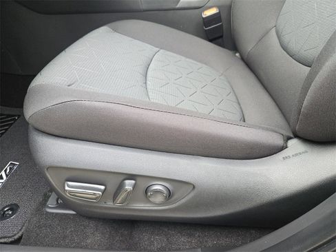 New 2025 Toyota RAV4 XLE image 19