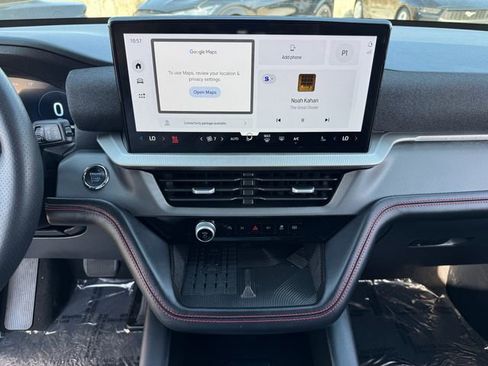 Used 2025 Ford Explorer ST image 27