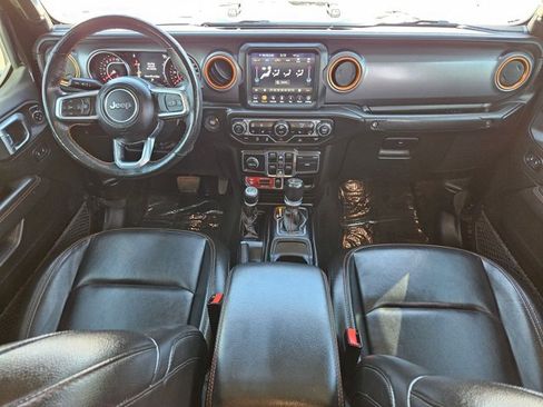 Used 2022 Jeep Gladiator Mojave w/ Cold Weather Group AWD/4WD image 21