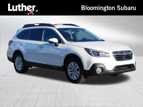 Used 2019 Subaru Outback 2.5i Premium image 1