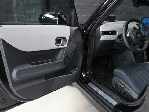 Used 2025 MINI Cooper S image 24