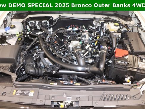 New 2025 Ford Bronco Outer Banks image 34