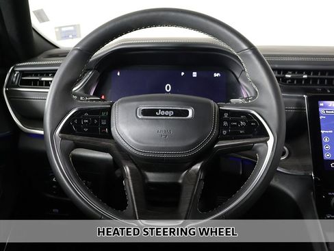 Used 2023 Jeep Grand Cherokee Overland AWD/4WD image 9