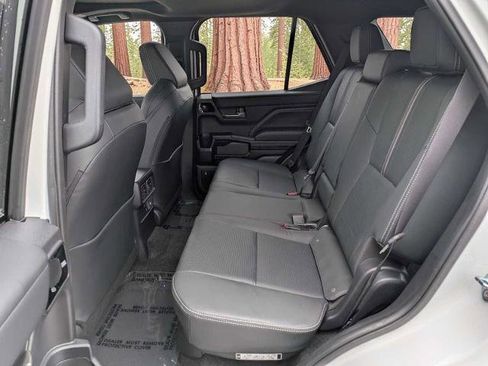 Used 2025 Toyota 4Runner Limited AWD/4WD image 20