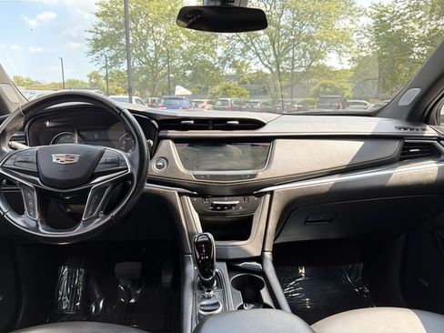 Used 2022 Cadillac XT5 Premium Luxury w/ LPO, Floor Liner Package AWD/4WD image 15