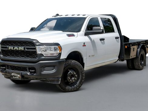 Used 2022 RAM 3500 Tradesman AWD/4WD image 4
