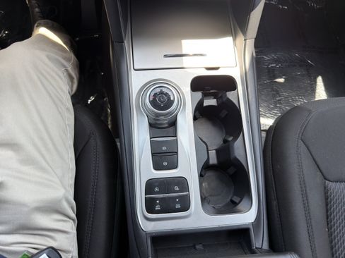 Used 2023 Ford Explorer XLT RWD image 34
