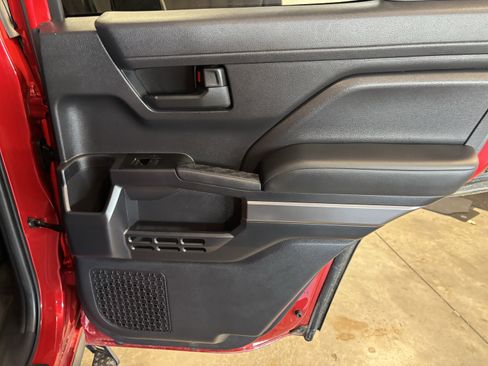 Certified 2025 Toyota 4Runner SR5 image 35