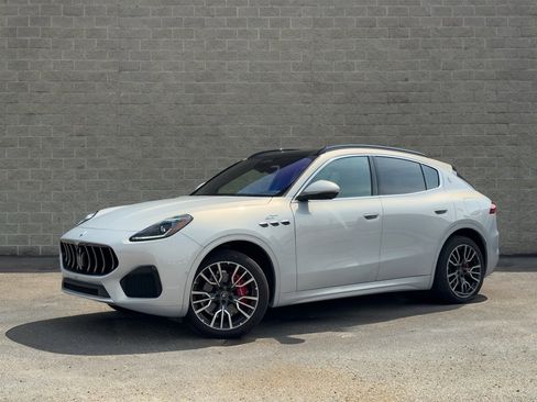 Used 2024 Maserati Grecale GT image 10